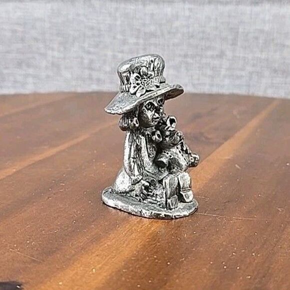 Vintage Michael Ricker Pewter Figurine - Girl with Teddy Bear - Picture 8 of 10